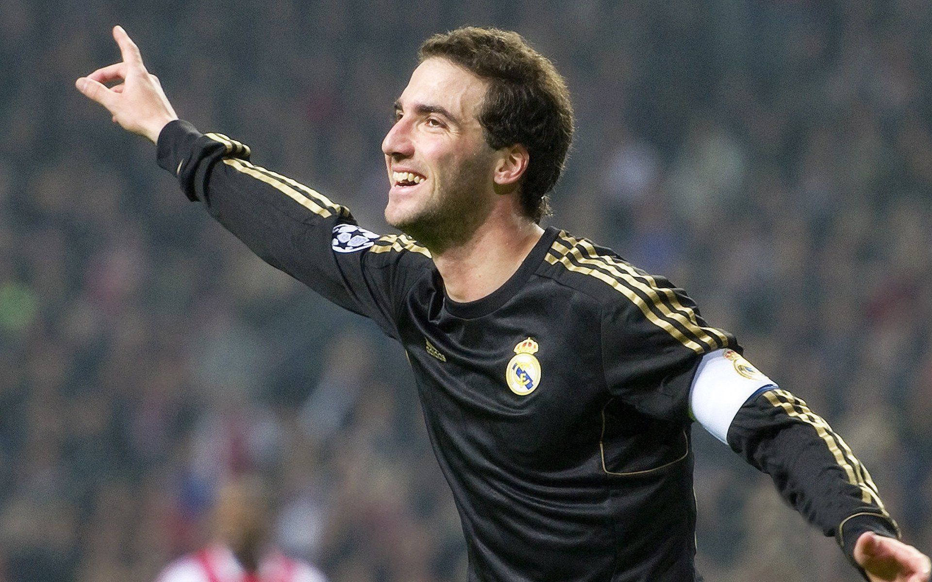 爱游戏体育-德甲深度分析，控球节奏与战术变化的关系及场上应变策略，控球和得分区别